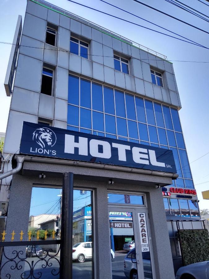 Lion'S Hotel Bucharest Exterior photo